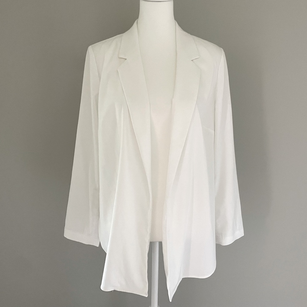 Chico’s Lightweight Blazer